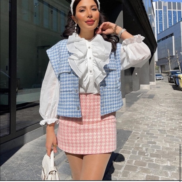 ZARA Textured Weave Vest With Buttons - Picture 6 of 8